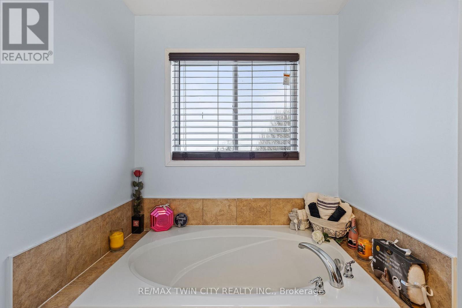 70 Blackburn Drive, Brantford, Ontario  N3T 6R9 - Photo 32 - X12904156