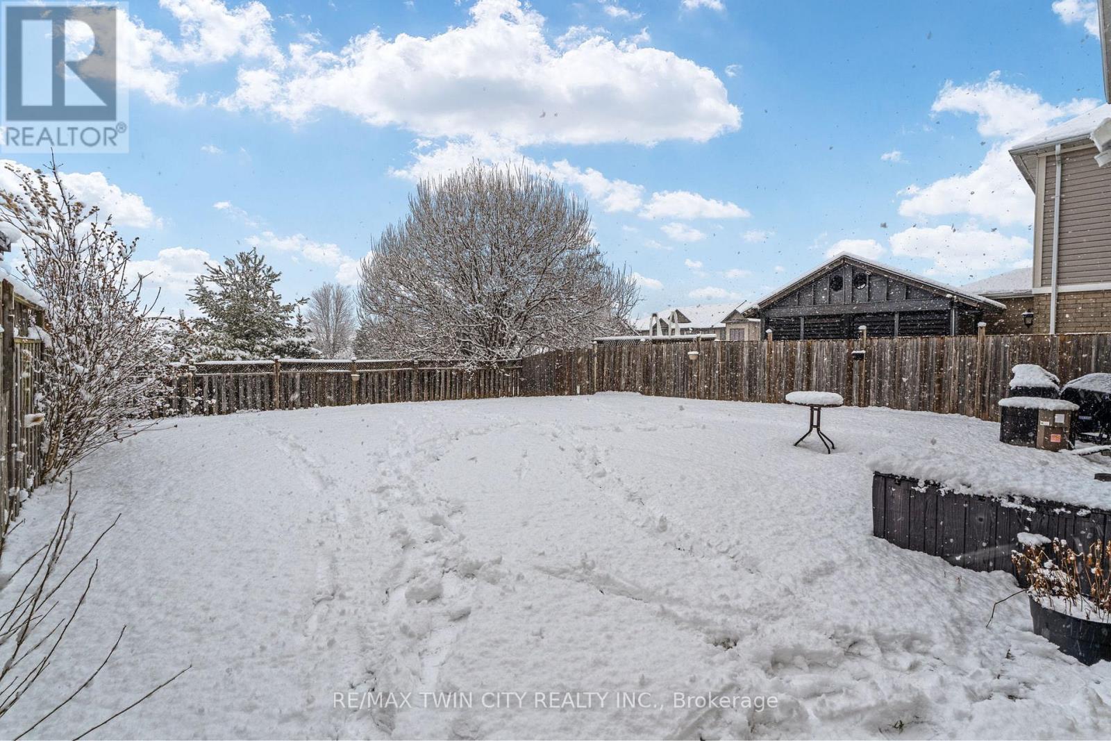 70 Blackburn Drive, Brantford, Ontario  N3T 6R9 - Photo 44 - X12904156