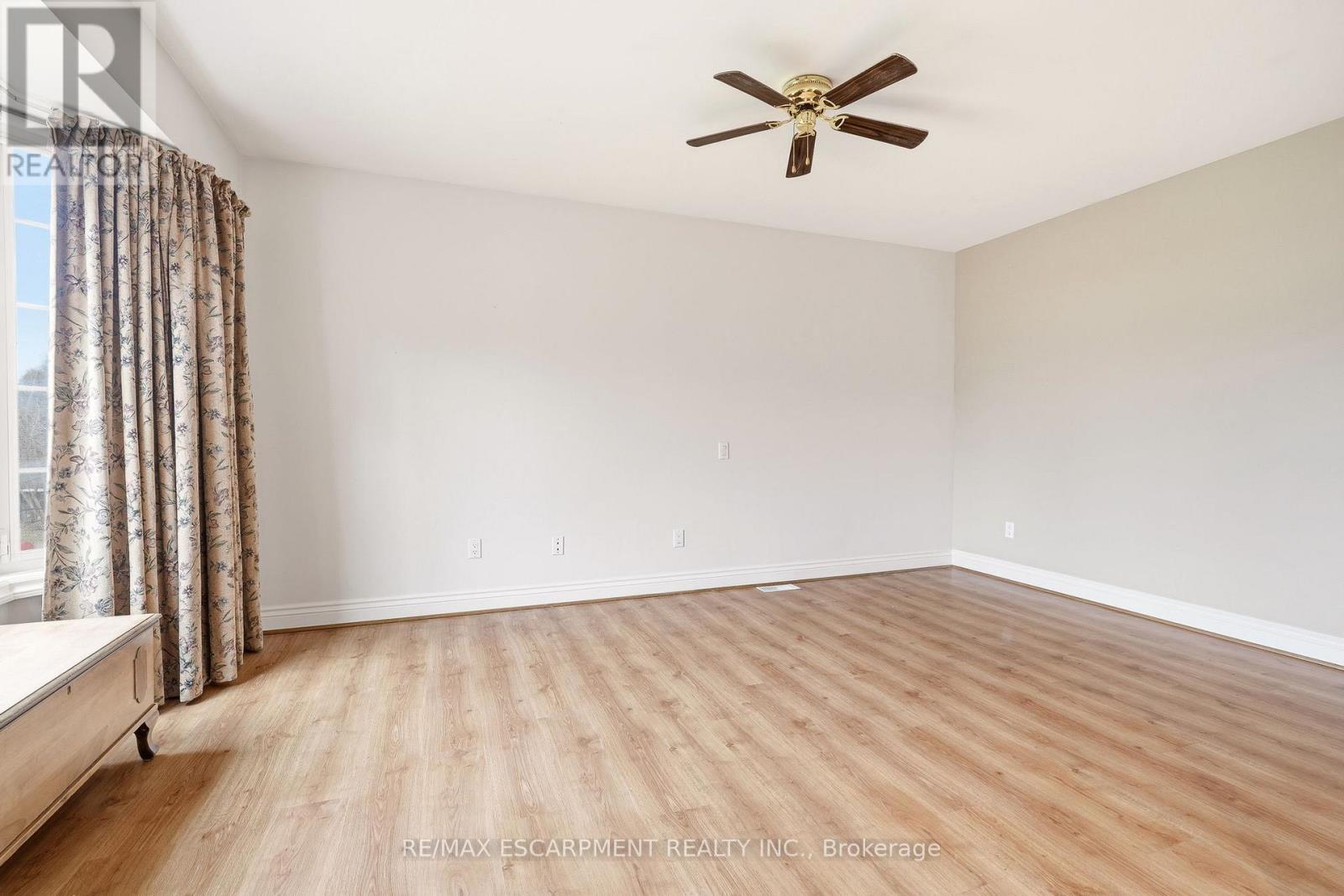 192 Ewen Road, Hamilton, Ontario  L8S 3C9 - Photo 17 - X12904166