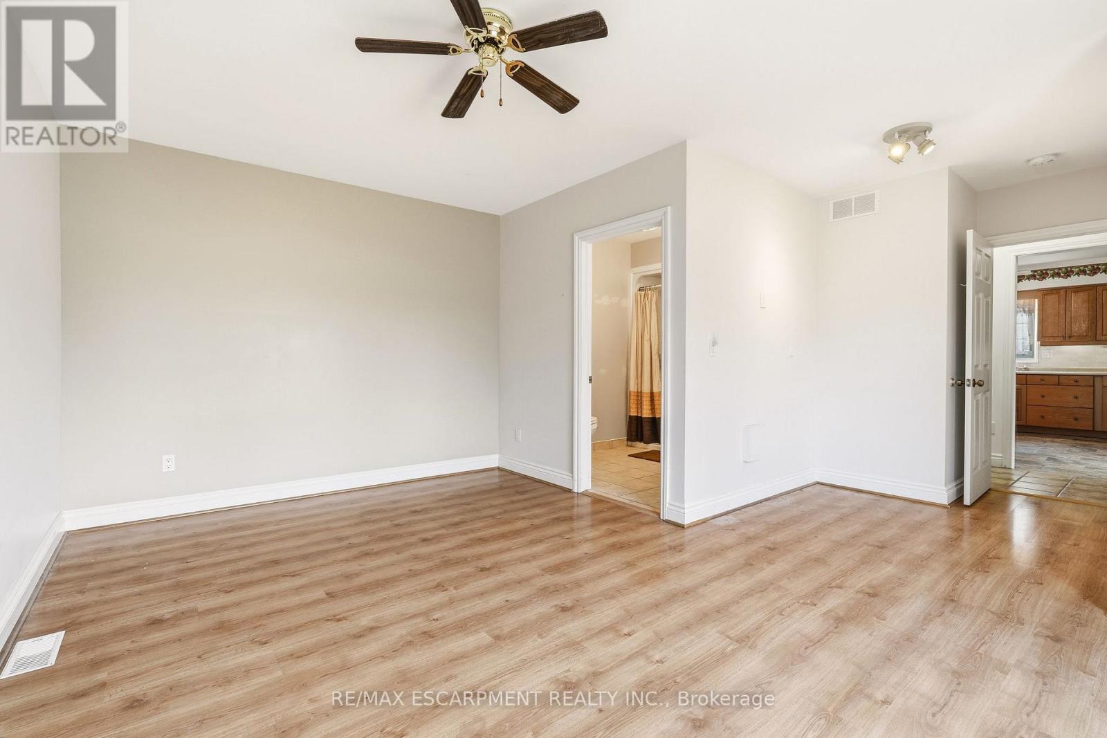 192 Ewen Road, Hamilton, Ontario  L8S 3C9 - Photo 18 - X12904166