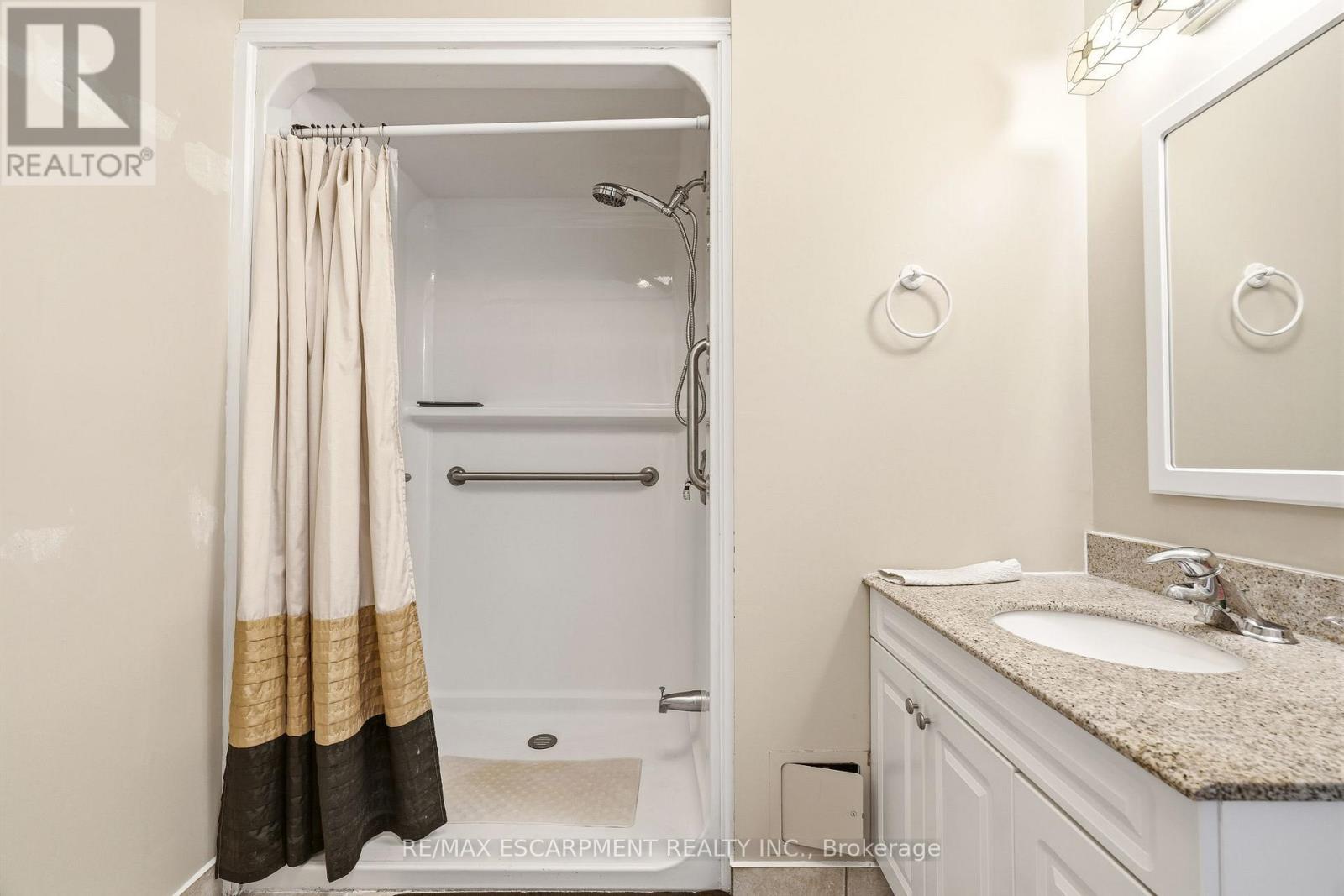 192 Ewen Road, Hamilton, Ontario  L8S 3C9 - Photo 21 - X12904166