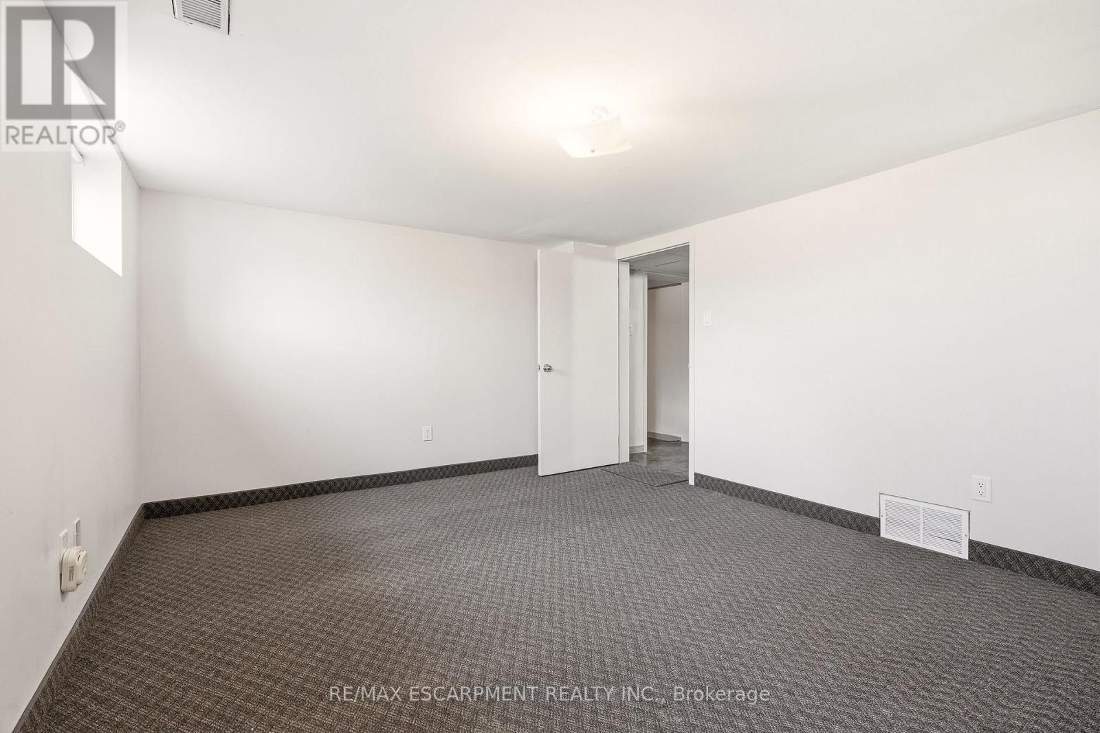 192 Ewen Road, Hamilton, Ontario  L8S 3C9 - Photo 36 - X12904166