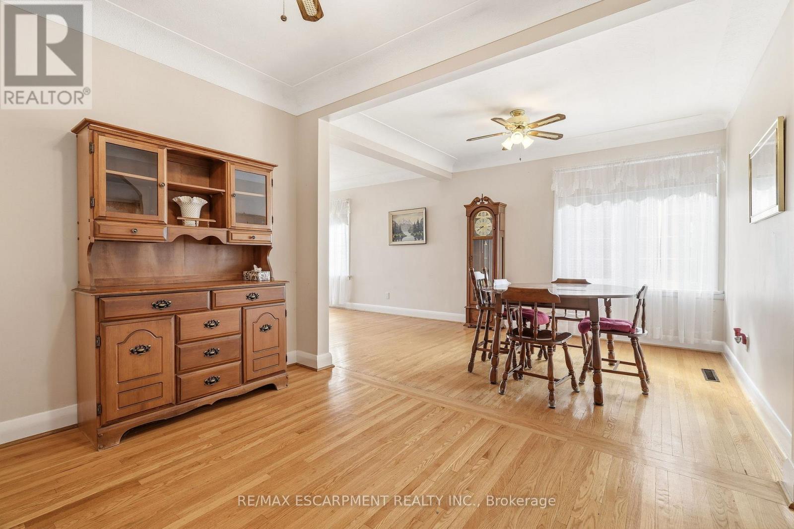 192 Ewen Road, Hamilton, Ontario  L8S 3C9 - Photo 9 - X12904166