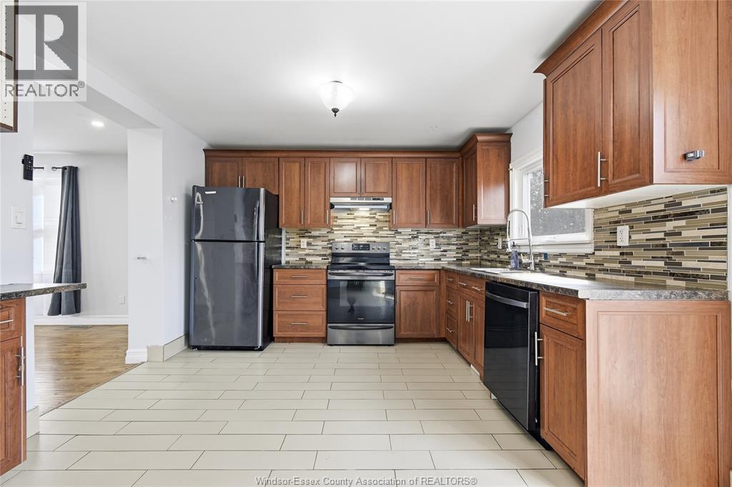1535 Rossini, Windsor, Ontario N8Y 3A1 - Photo 14 - 26005835