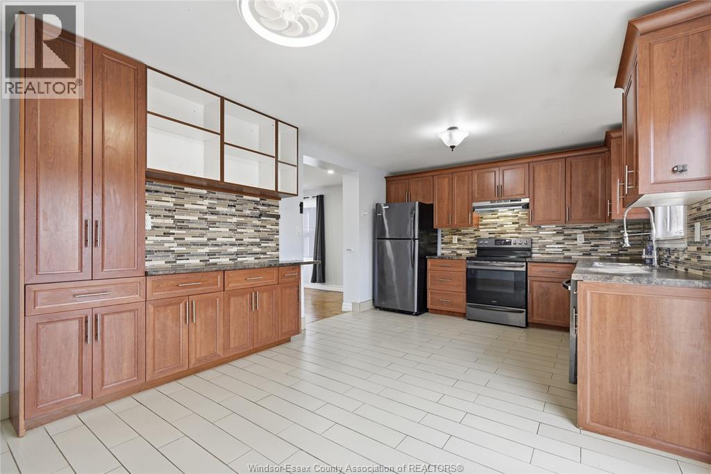 1535 Rossini, Windsor, Ontario N8Y 3A1 - Photo 16 - 26005835