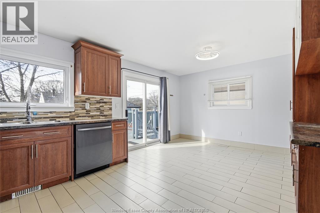 1535 Rossini, Windsor, Ontario N8Y 3A1 - Photo 17 - 26005835
