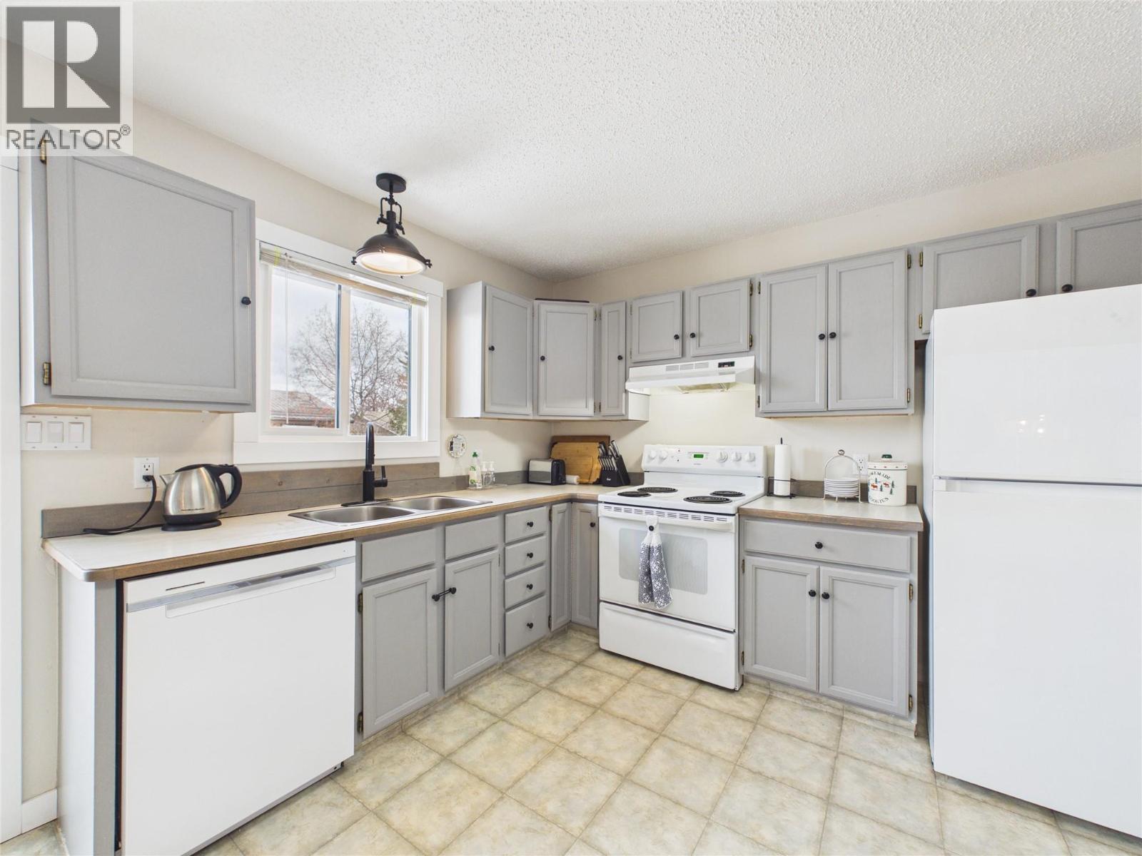 410 Alpine Crescent, Kimberley, British Columbia V1A 3B3 - Photo 16 - 10379650