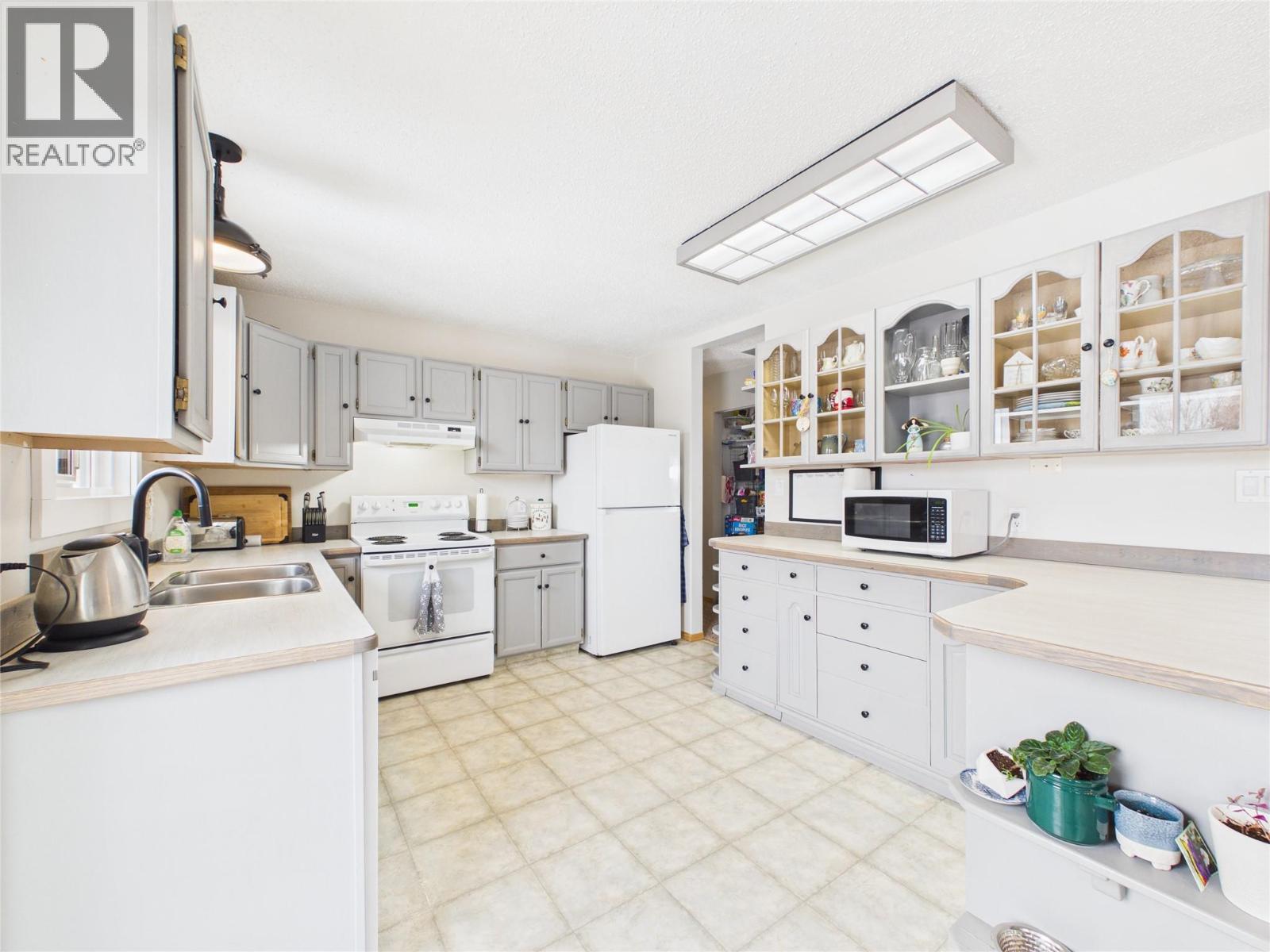 410 Alpine Crescent, Kimberley, British Columbia V1A 3B3 - Photo 17 - 10379650