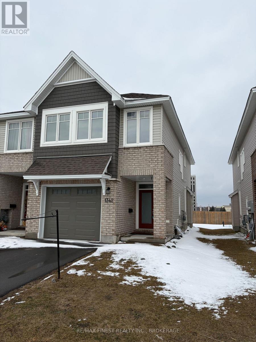 1342 DEMERS AVENUE, Kingston, Ontario