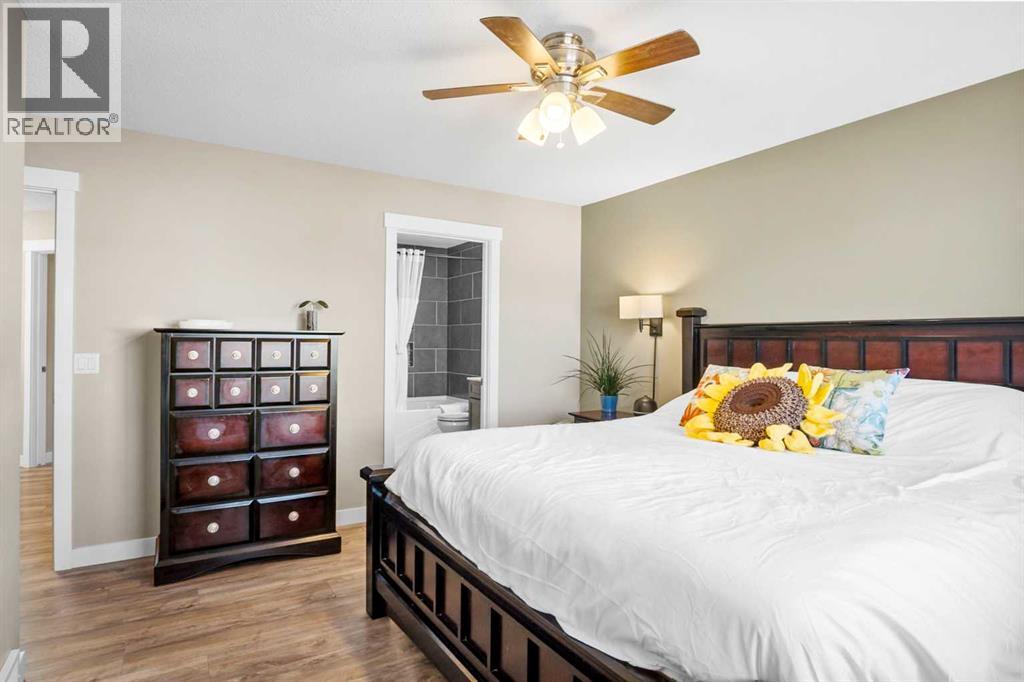 308 Carriage Lane Drive, Carstairs, Alberta  T0M 0N0 - Photo 15 - A2294147