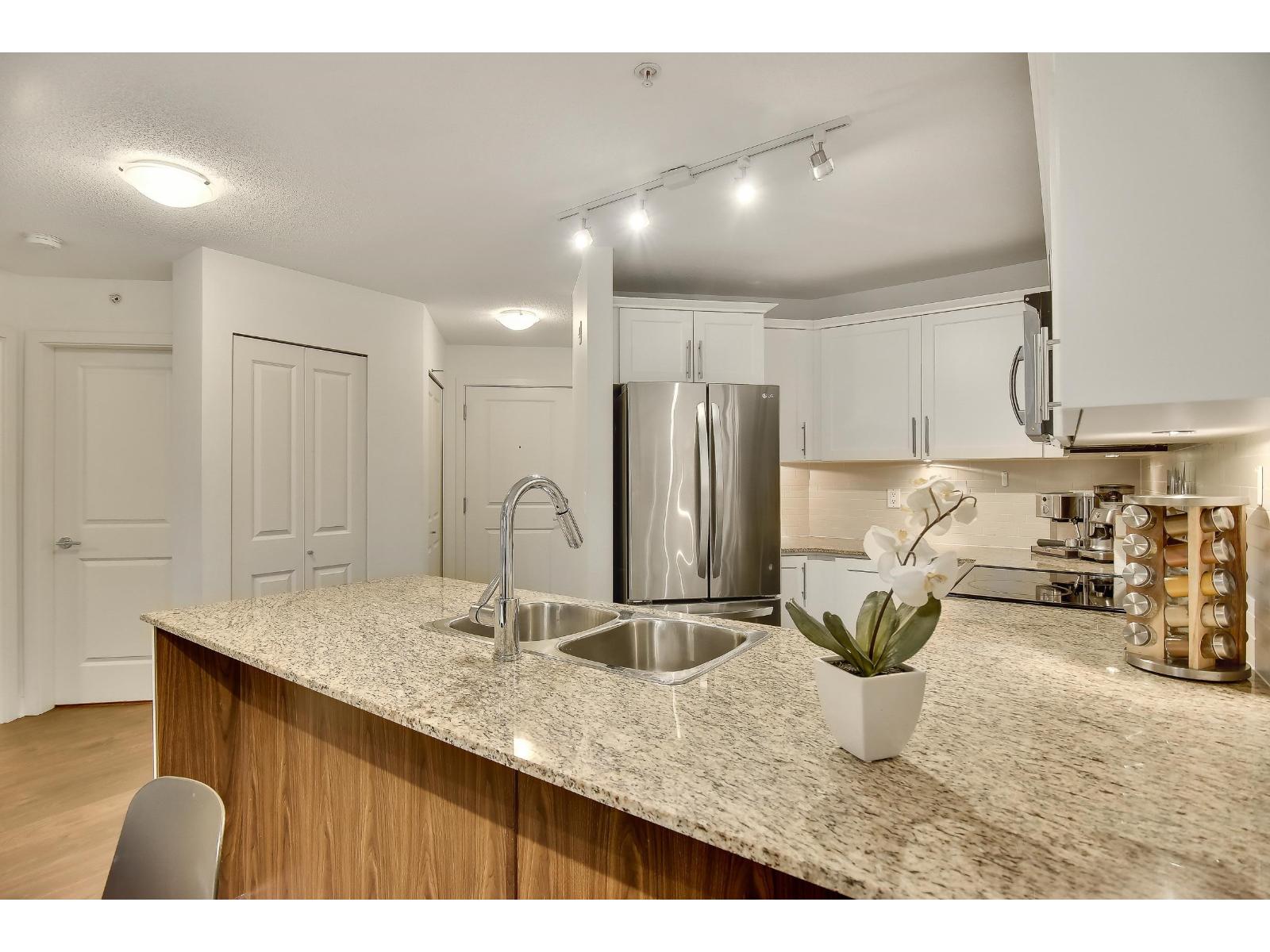 402 8915 202 Street, Langley, British Columbia  V1M 0B5 - Photo 10 - R3090161