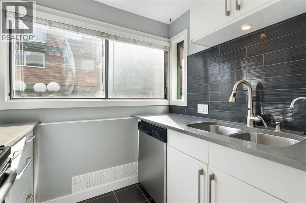 10, 2400 15 Street Sw, Calgary, Alberta  T2T 5S3 - Photo 7 - A2294943