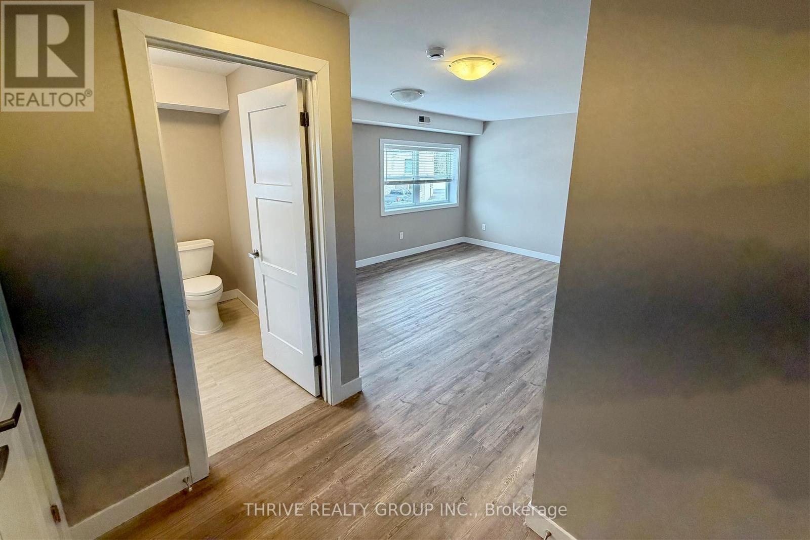 202 - 1277 Commissioners Road W, London South, Ontario  N6K 1C9 - Photo 5 - X12904230