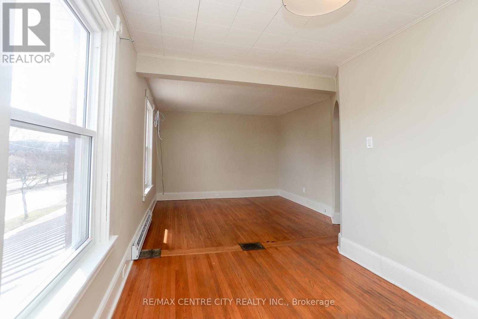 15 Wilson Avenue, St. Thomas, Ontario  N5R 3P9 - Photo 23 - X12904250