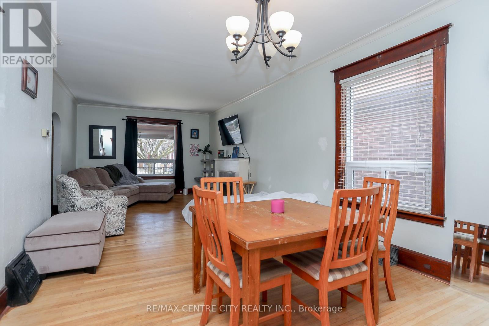 15 Wilson Avenue, St. Thomas, Ontario  N5R 3P9 - Photo 6 - X12904250