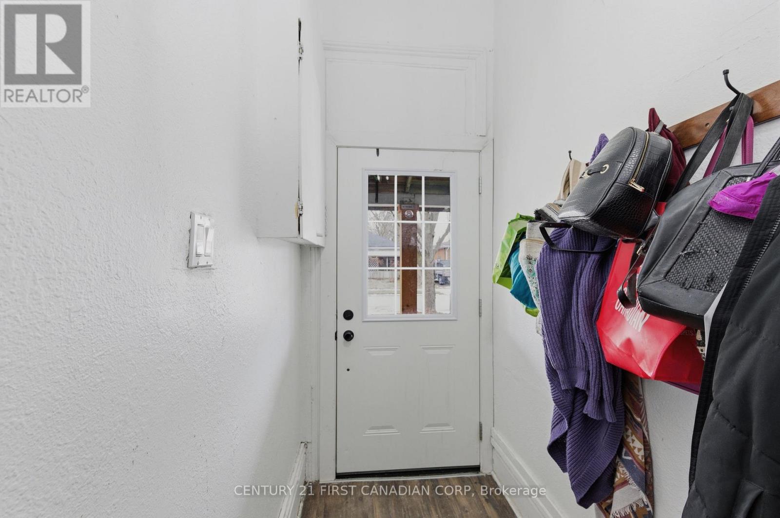 534 Hill Street, London East, Ontario  N6B 1E7 - Photo 17 - X12904298