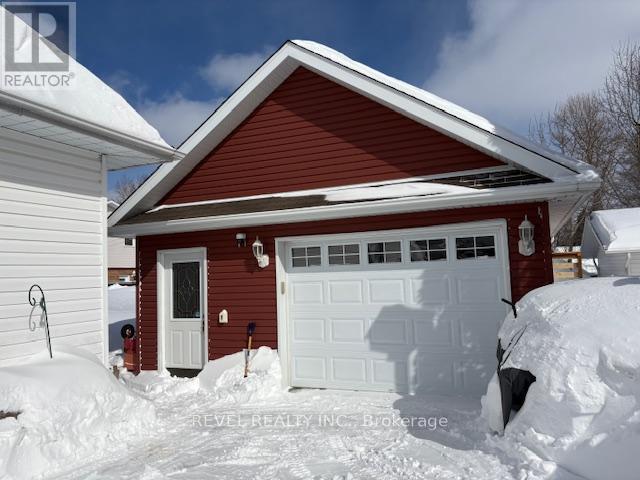 476 Lynwood Drive, Timmins, Ontario  P4N 8J6 - Photo 2 - T12904320