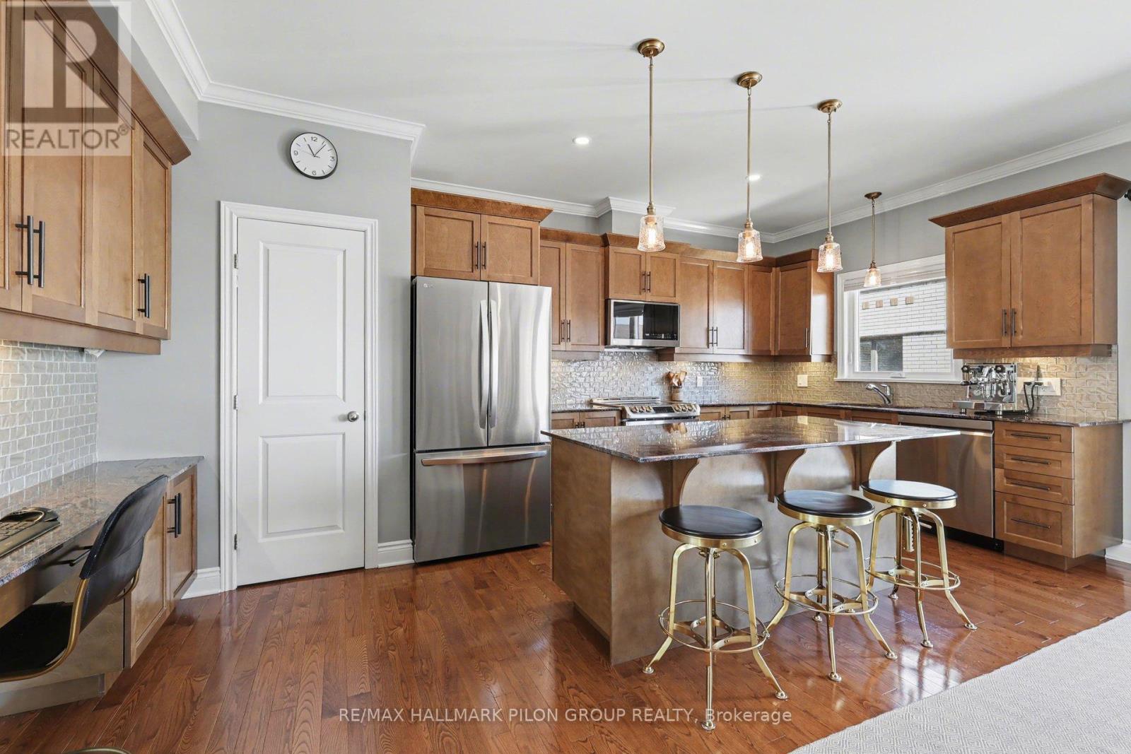 140 Connemara Private, Ottawa, Ontario  K2H 0A7 - Photo 4 - X12904200