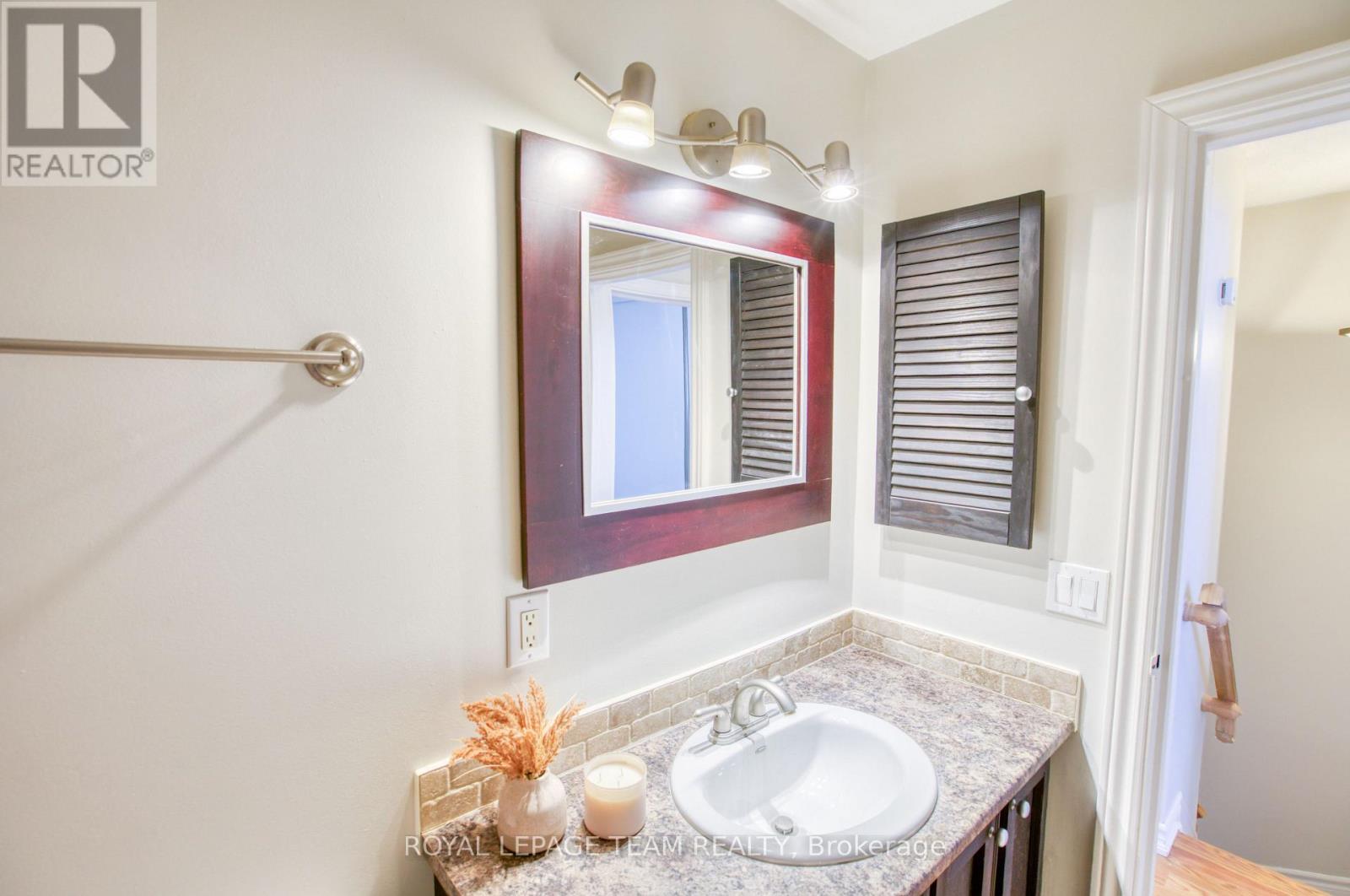 171 Mcclintock Way, Ottawa, Ontario  K2L 2A5 - Photo 19 - X12904382