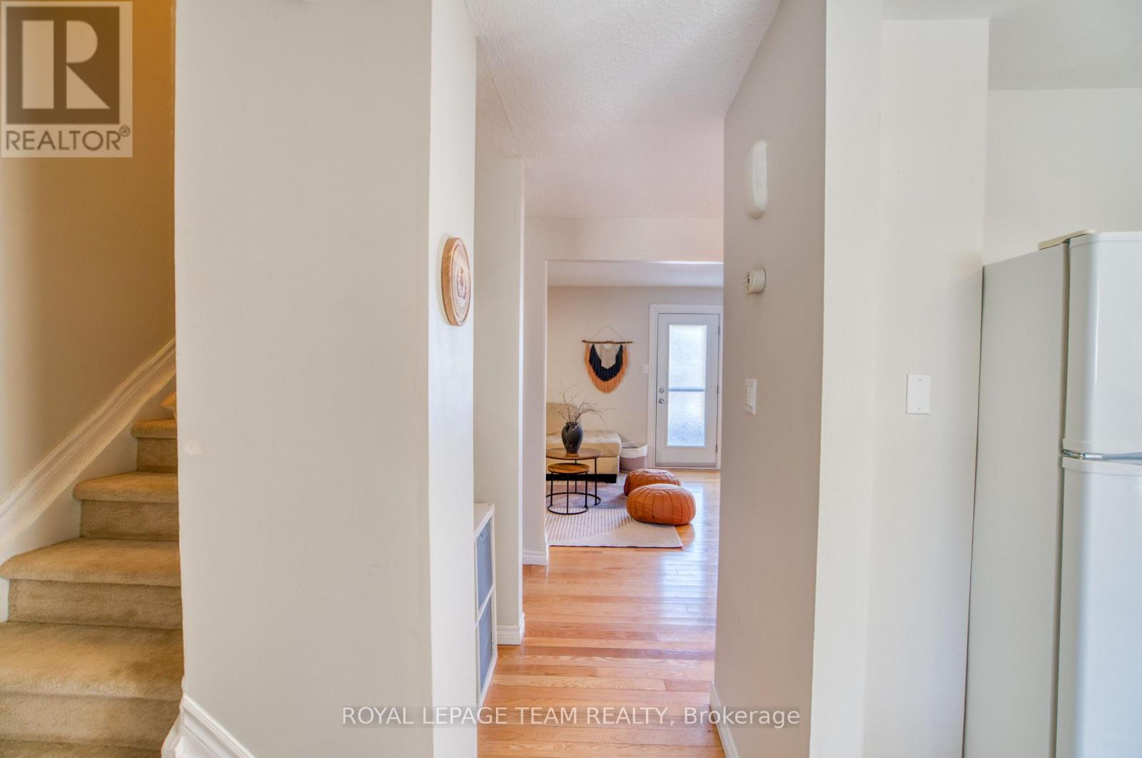 171 Mcclintock Way, Ottawa, Ontario  K2L 2A5 - Photo 4 - X12904382