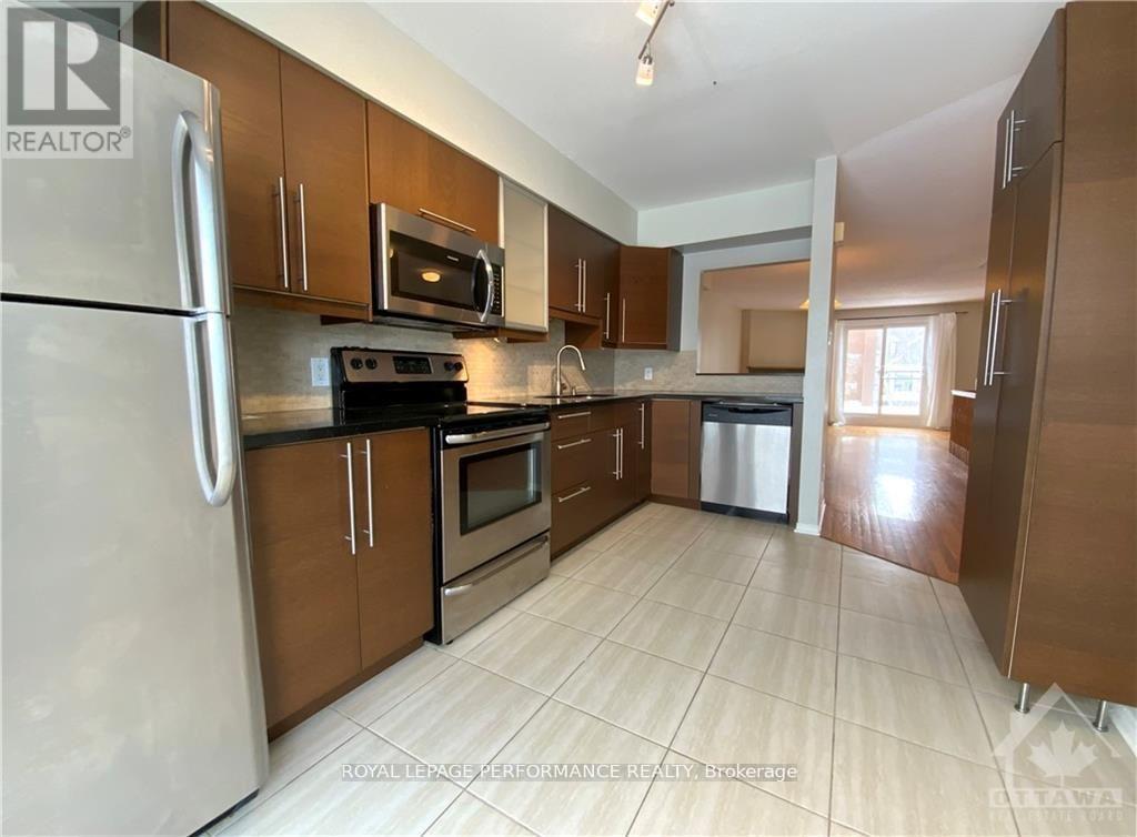 B - 185 Cumberland Street, Ottawa, Ontario  K1N 7H2 - Photo 8 - X12904406