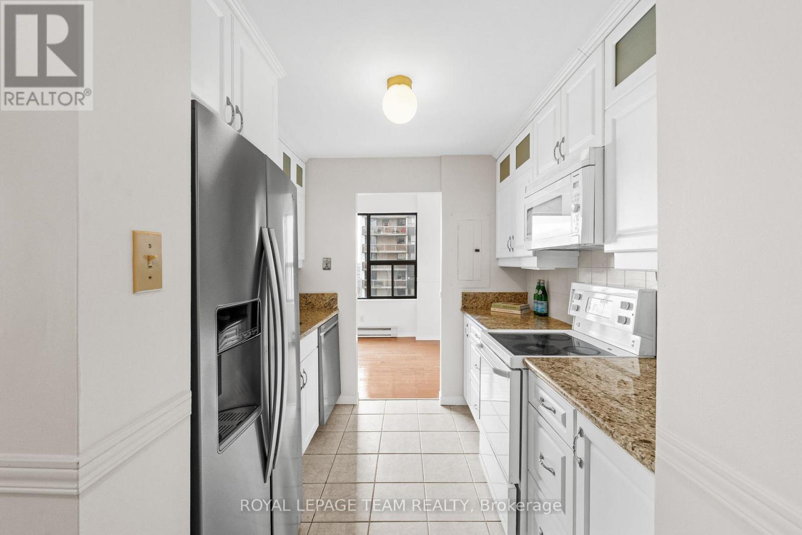 1207 - 556 Laurier Avenue W, Ottawa, Ontario  K1R 7X2 - Photo 15 - X12904414