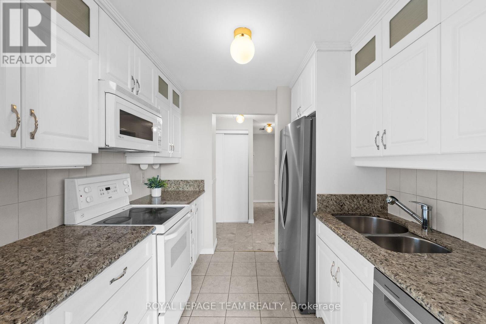 1207 - 556 Laurier Avenue W, Ottawa, Ontario  K1R 7X2 - Photo 19 - X12904414