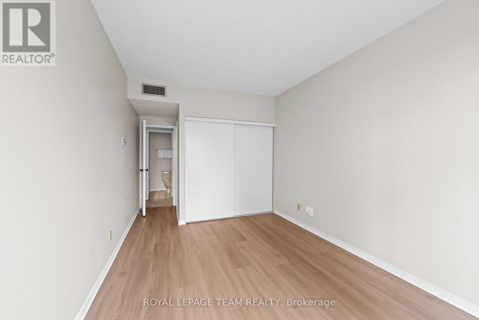 1207 - 556 Laurier Avenue W, Ottawa, Ontario  K1R 7X2 - Photo 33 - X12904414