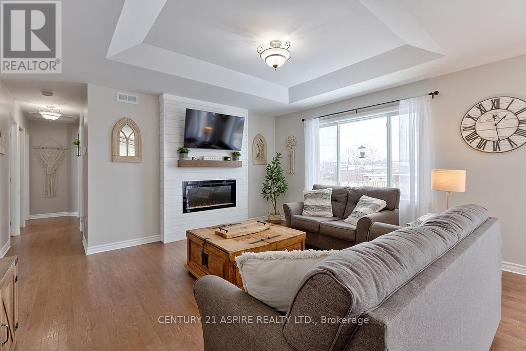 1042 Riverstone Street, Petawawa, Ontario  K8H 0B3 - Photo 15 - X12904318