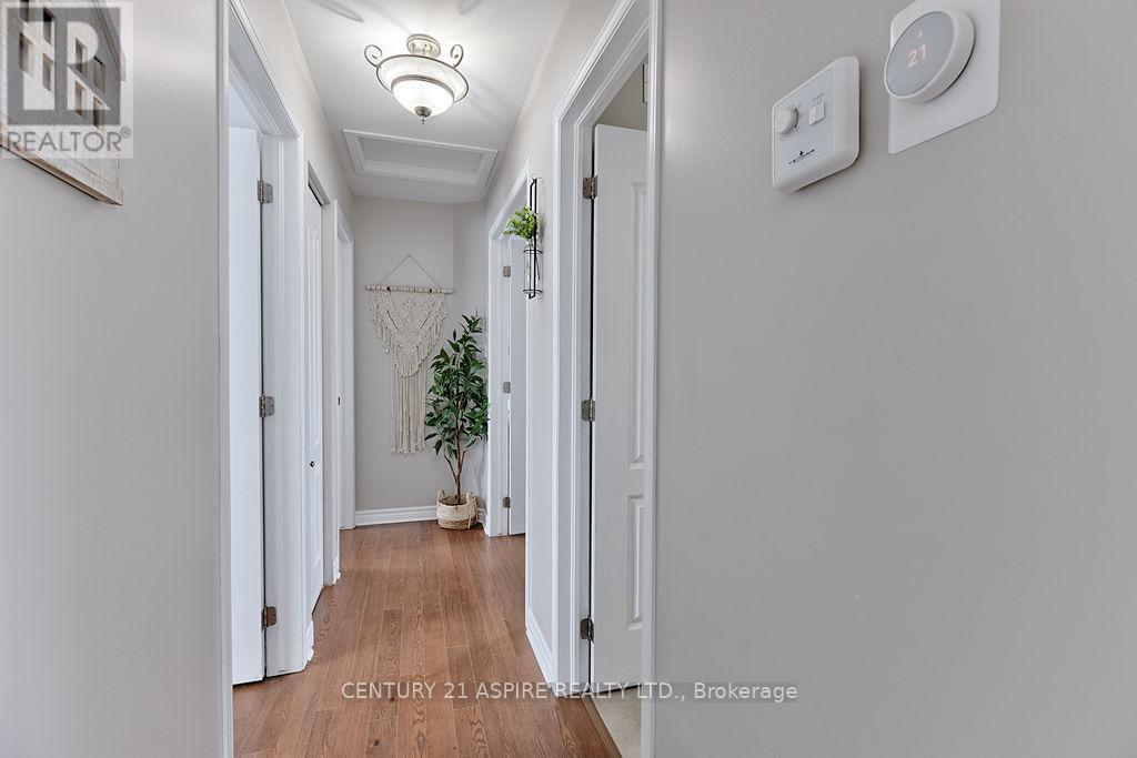 1042 Riverstone Street, Petawawa, Ontario  K8H 0B3 - Photo 17 - X12904318