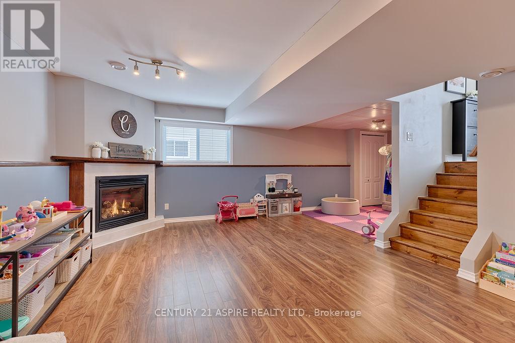 1042 Riverstone Street, Petawawa, Ontario  K8H 0B3 - Photo 29 - X12904318