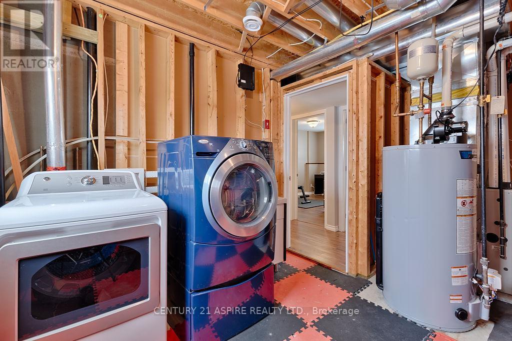 1042 Riverstone Street, Petawawa, Ontario  K8H 0B3 - Photo 35 - X12904318