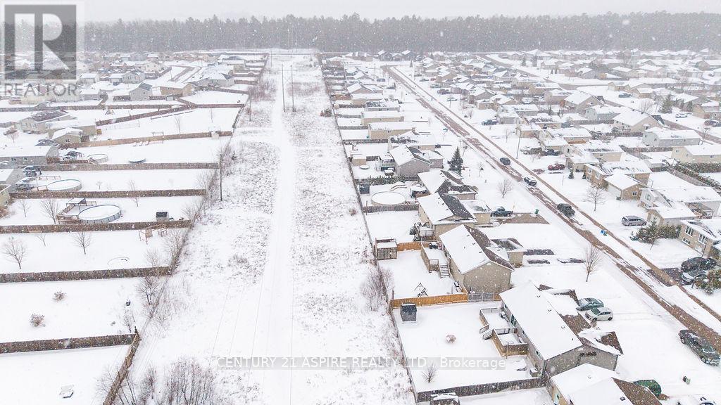 1042 Riverstone Street, Petawawa, Ontario  K8H 0B3 - Photo 44 - X12904318