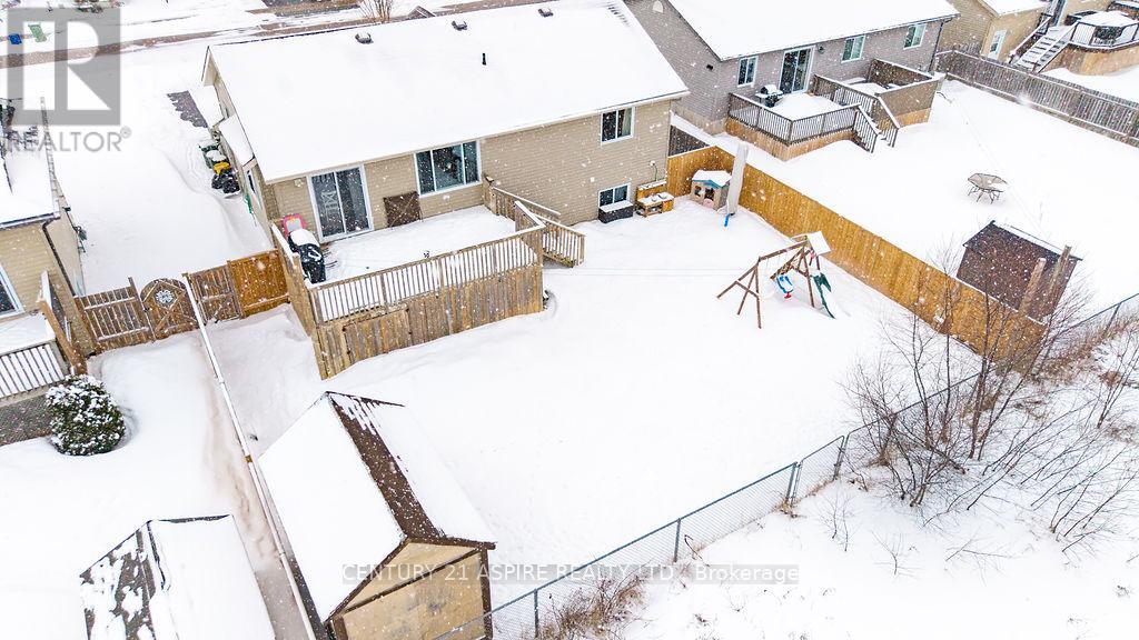 1042 Riverstone Street, Petawawa, Ontario  K8H 0B3 - Photo 45 - X12904318