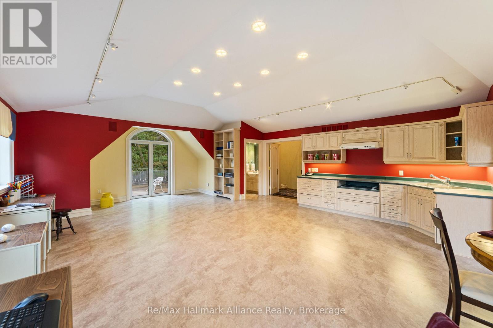 1024 Linbrook Road, Oakville, Ontario  L6J 2L1 - Photo 24 - W12904412