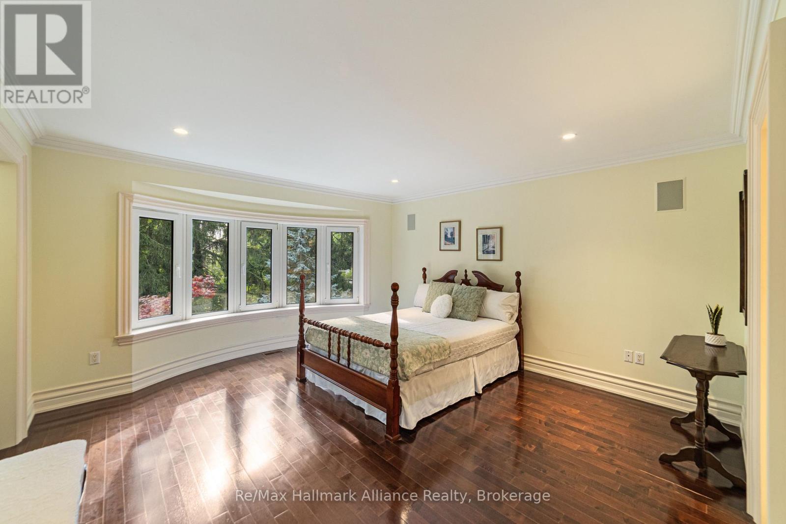 1024 Linbrook Road, Oakville, Ontario  L6J 2L1 - Photo 32 - W12904412