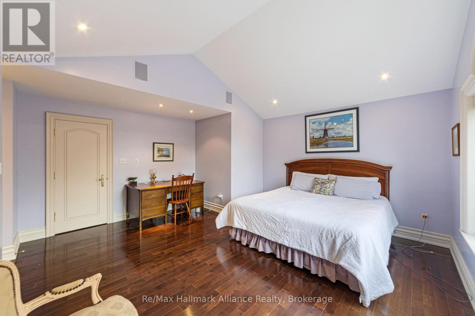 1024 Linbrook Road, Oakville, Ontario  L6J 2L1 - Photo 35 - W12904412