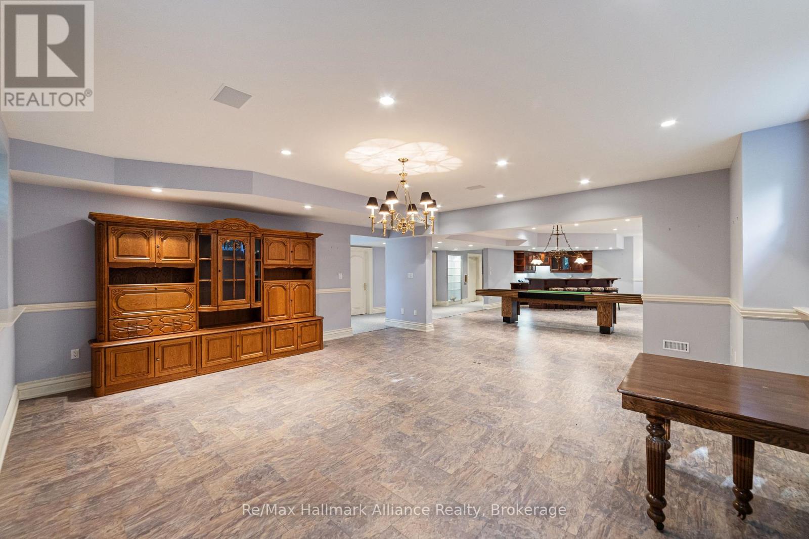 1024 Linbrook Road, Oakville, Ontario  L6J 2L1 - Photo 39 - W12904412