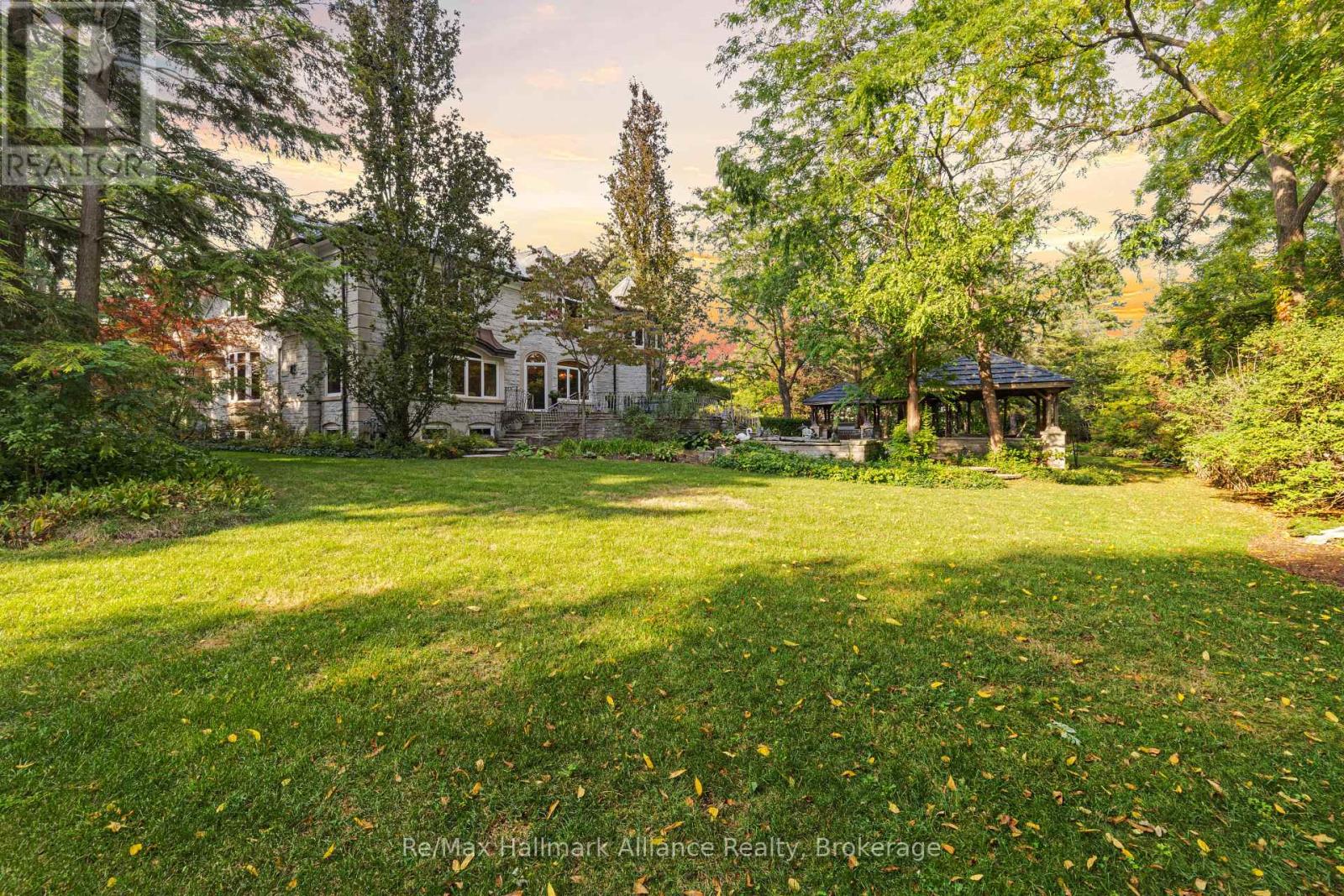 1024 Linbrook Road, Oakville, Ontario  L6J 2L1 - Photo 48 - W12904412