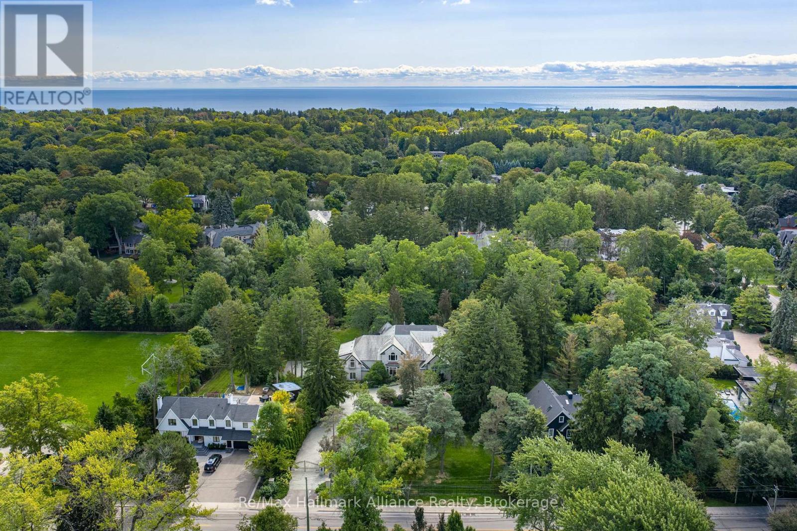 1024 Linbrook Road, Oakville, Ontario  L6J 2L1 - Photo 6 - W12904412