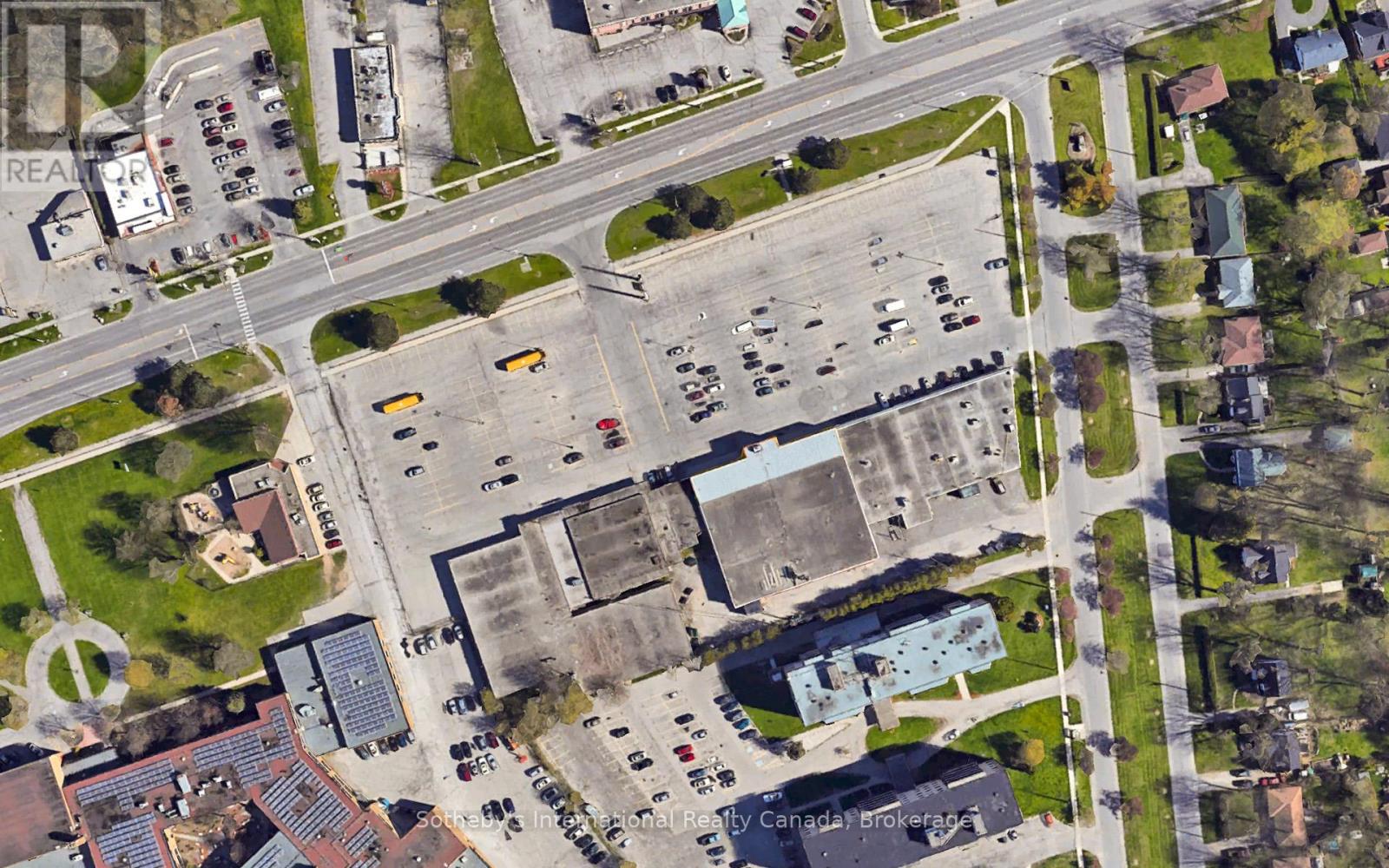 657 Colborne Street, Brantford, Ontario  N3S 3M8 - Photo 13 - X12904368