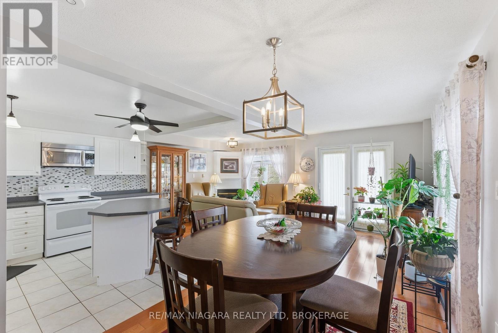 3 - 53 Bunting Road, St. Catharines, Ontario  L2P 3Y6 - Photo 7 - X12904268