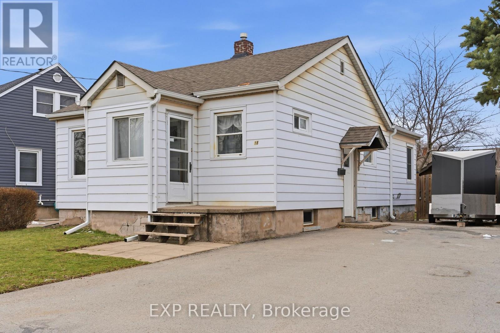 18 PLYMOUTH AVENUE, St. Catharines, Ontario