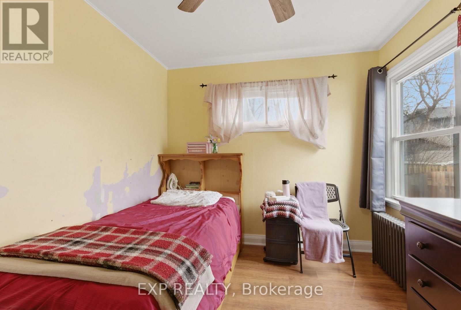 18 Plymouth Avenue, St. Catharines, Ontario  L2R 2Y1 - Photo 15 - X12904288