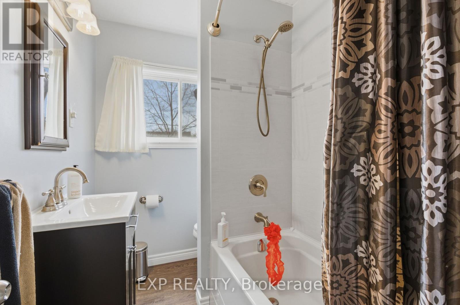 18 Plymouth Avenue, St. Catharines, Ontario  L2R 2Y1 - Photo 21 - X12904288