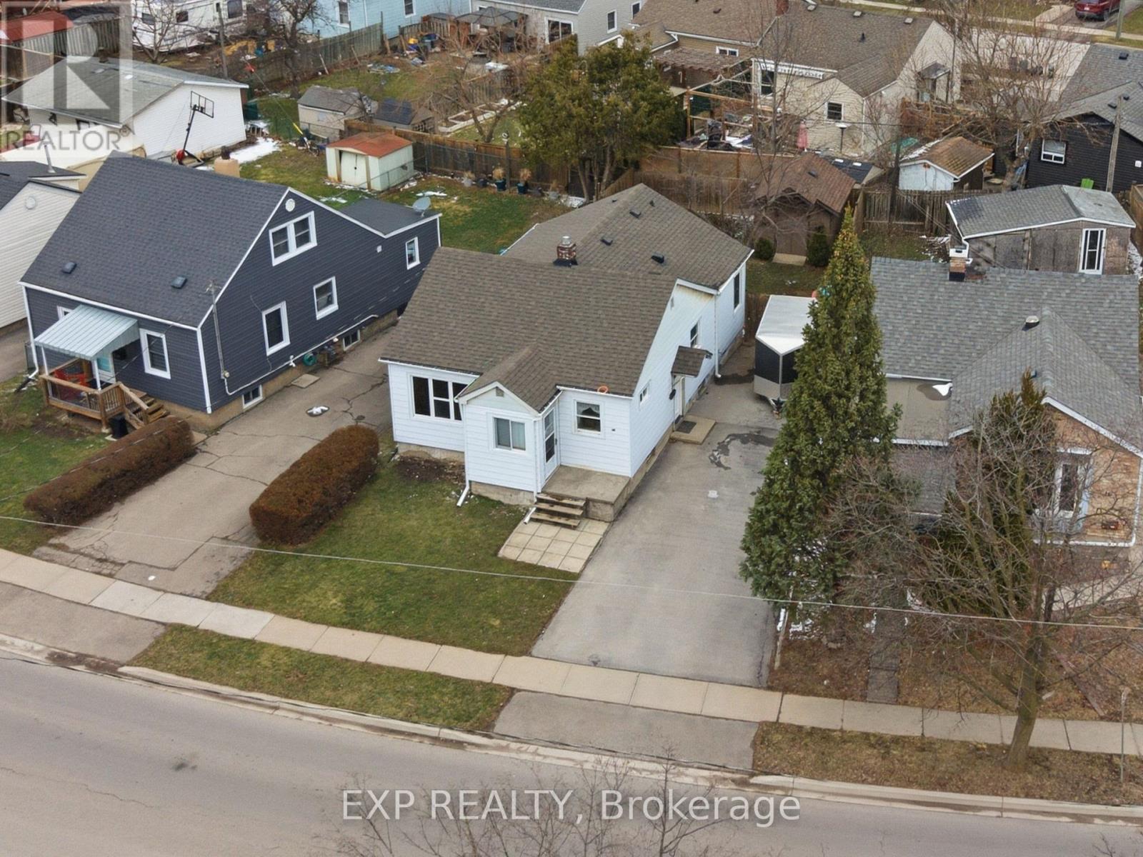 18 Plymouth Avenue, St. Catharines, Ontario  L2R 2Y1 - Photo 28 - X12904288