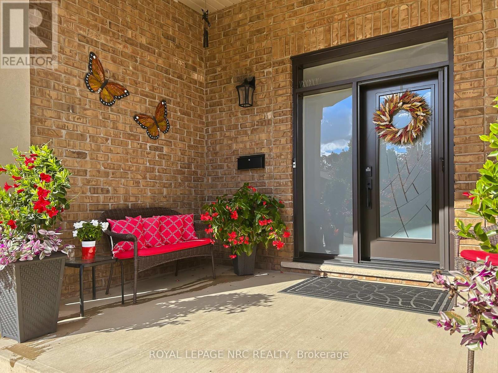 165 Cobeck Drive, Welland, Ontario  L3C 7M1 - Photo 4 - X12904380