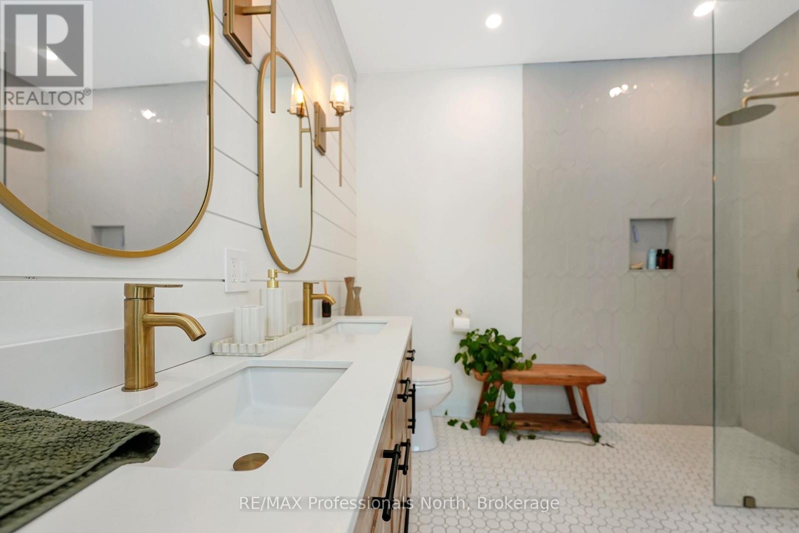 195 Lakeview Street, Dysart Et Al, Ontario  K0M 1S0 - Photo 21 - X12904196