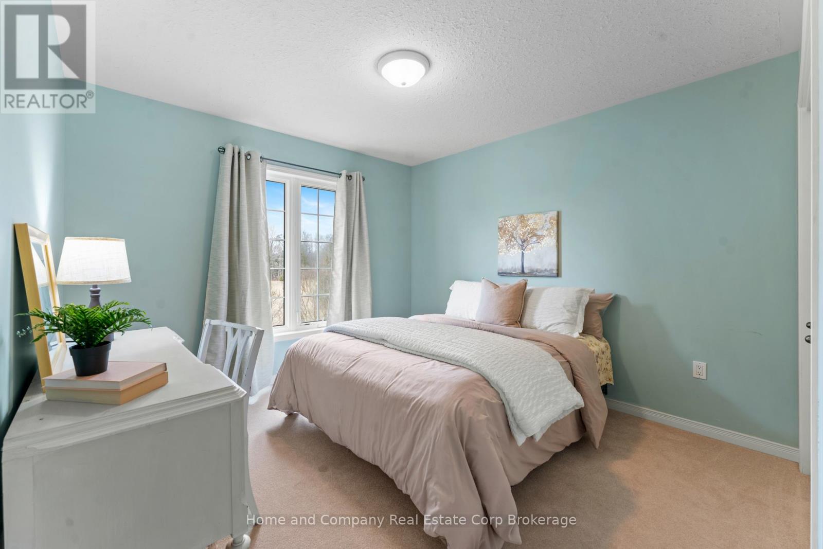 30 Carriage Lane, Bluewater, Ontario  N0M 1G0 - Photo 17 - X12904226