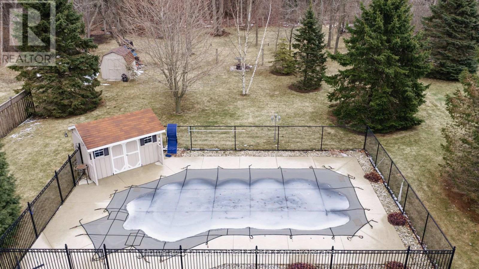 30 Carriage Lane, Bluewater, Ontario  N0M 1G0 - Photo 32 - X12904226